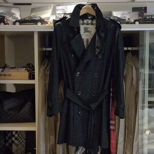 BURBERRY London Trench Coat Jacket